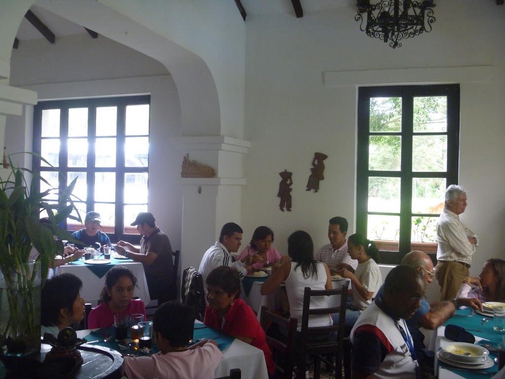 Hosteria La Eterna Primavera Huigra Ngoại thất bức ảnh