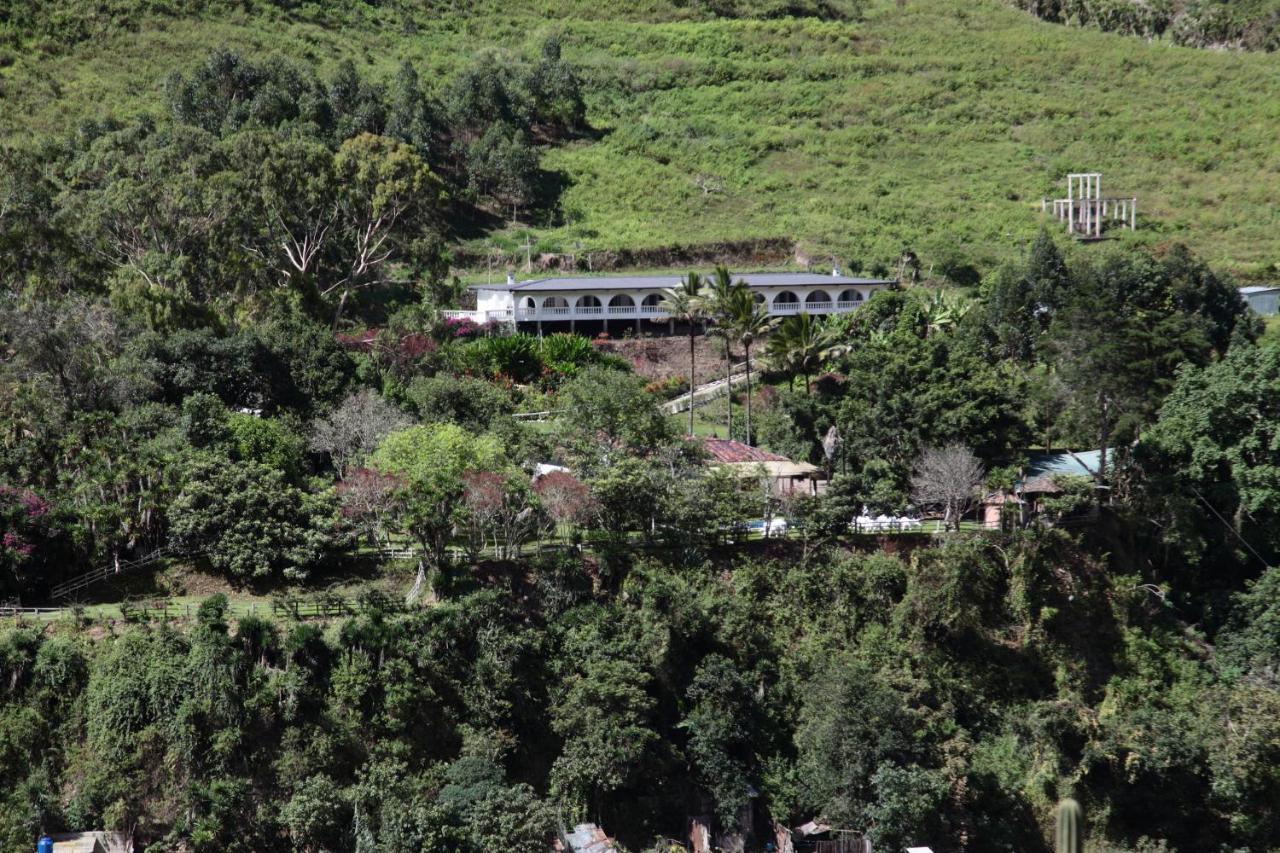 Hosteria La Eterna Primavera Huigra Ngoại thất bức ảnh